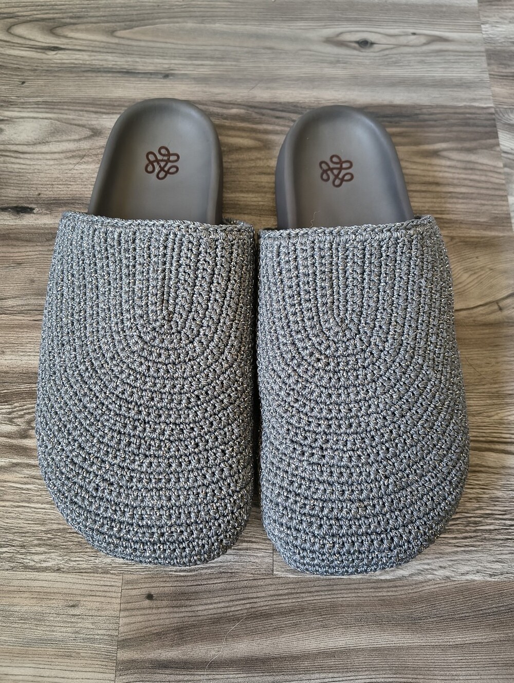 The Sak Bolinas Crochet Clogs Gray Silver Women's Size 8